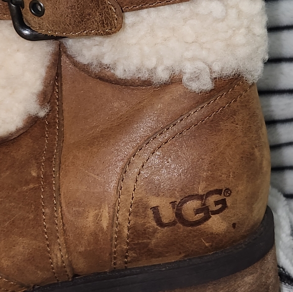 Ugg Blayre II leather and sheepskin belted winter boots, chestnut brown, size 10 - Picture 6 of 11